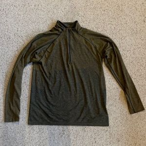 Lululemon metal vent tech half zip 2.0 XL